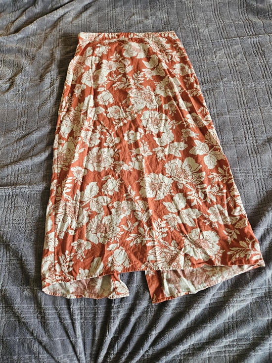 Old Navy Dresses & Skirts - Old Navy  Linen Orange ( red color listed on tag ) Floral Midi Skirt Size Large